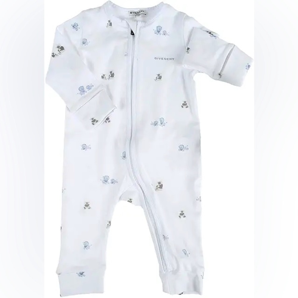 (NO OFFERS) Givenchy pajamas